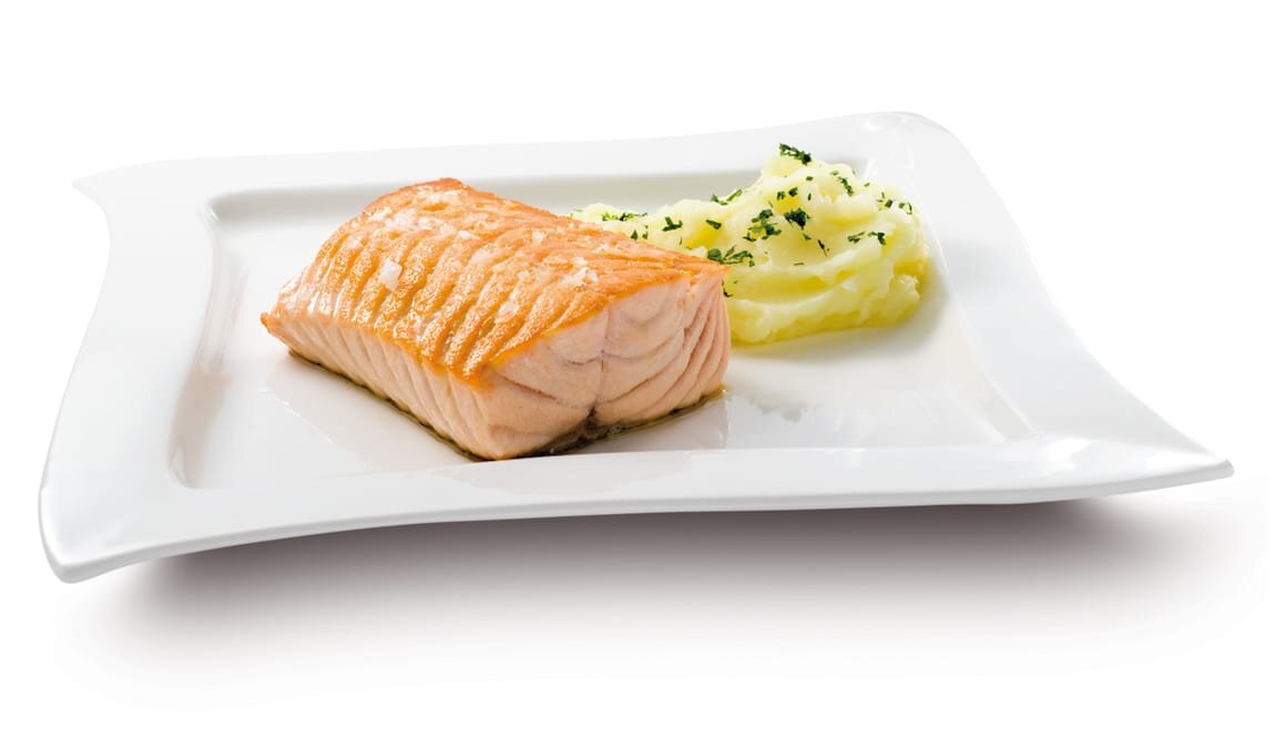 Smażony łosoś z purée ziemniaczanym