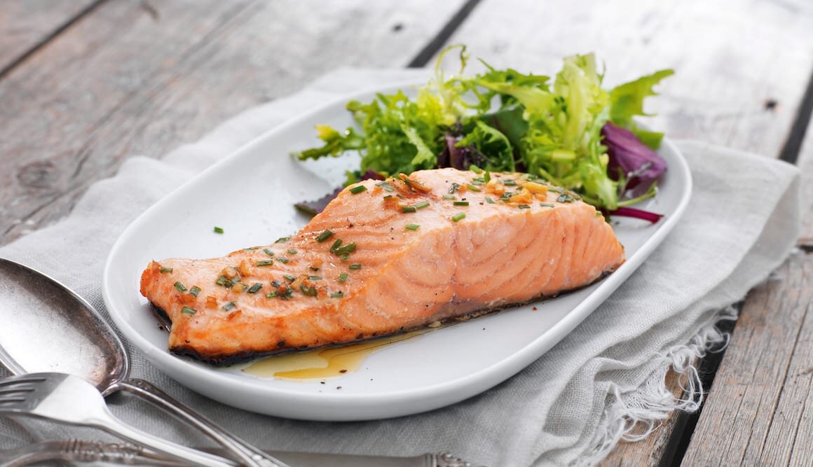 Łosoś marynowany w sosie sojowym