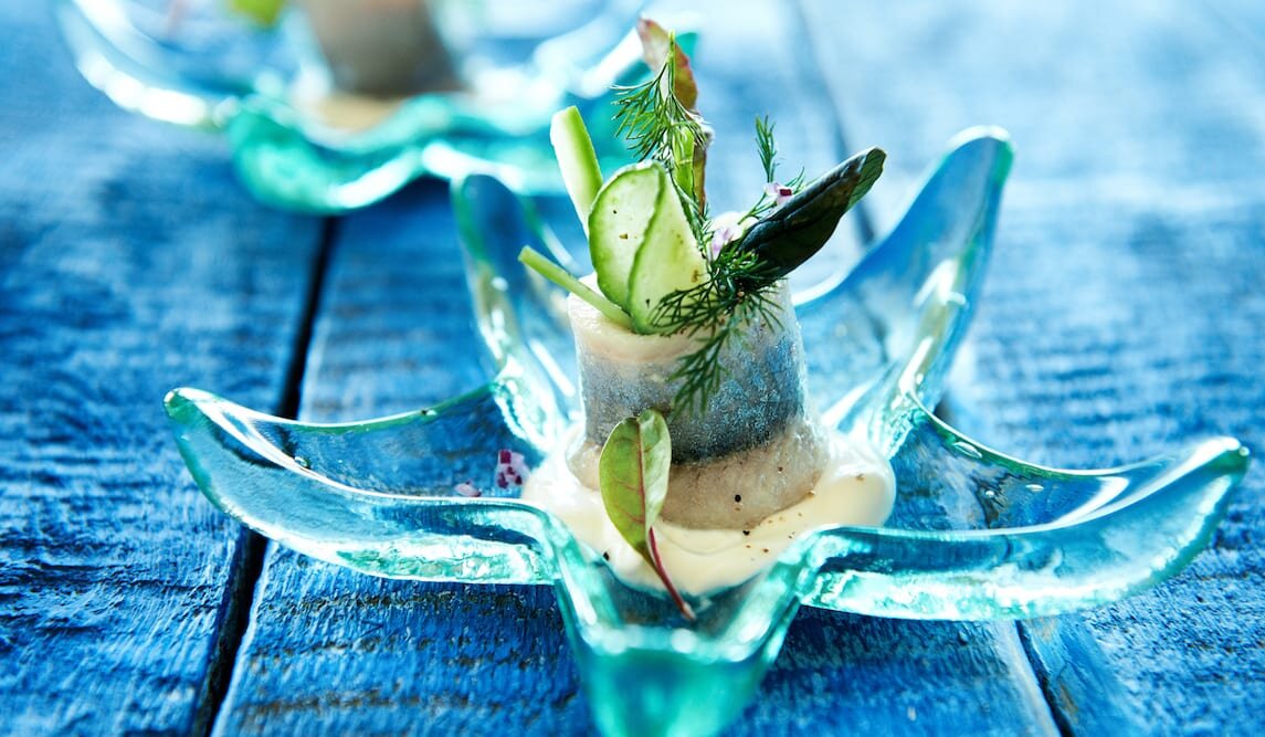 Śledź norweski z maślanką chrzanową