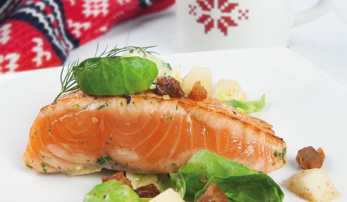 Łosoś norweski w maśle pietruszkowym z brukselką
